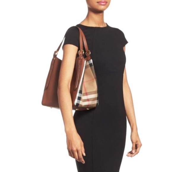 Burberry Handbags - Burberry New house check durby Canterbury tote bag